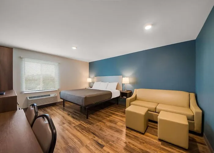 Woodspring Suites Inverness